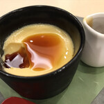 あつた蓬莱軒 - カラメルかけて