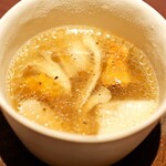 アカ - 茸のスープ