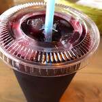 ロックンロール ブリトー - 紫トウモロコシのジュース チチャモラーダ。けっこうシナモンだぜ