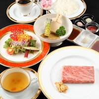 ～ステーキランチセット～お肉の種類でお値段が変わります