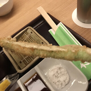 有楽町駅でおすすめの美味しい串揚げ 串かつ をご紹介 食べログ 有楽町駅でおすすめの美味しい串揚げ 串かつ をご紹介 食べログ