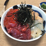 浜潮 - 四種の漬け丼