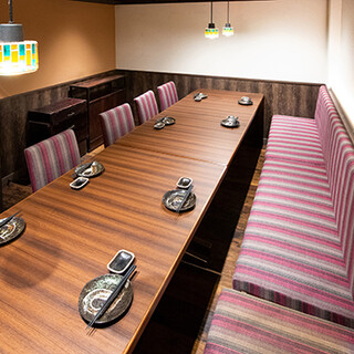 Please enjoy your meal in a relaxing private room.