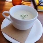 アンソレイユ - キッシュランチのスープ（１２年６月）
