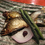 草喰 なかひがし - 6月焼き物　鮎塩焼き　新紫玉ねぎ