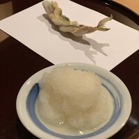 天ぷら 京星 - 三つ編みの鮎、大根おろしもたくさんもらえます