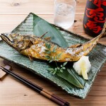 ■ Whole grilled fatty mackerel