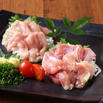 Kotsukotsu An - 冠地鶏のむね肉、もも肉のお刺身