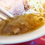 ラーメン二郎 - スープ