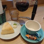 oj珈琲 食べ物屋cafe - チーズケーキと摩周湖(コーヒー)