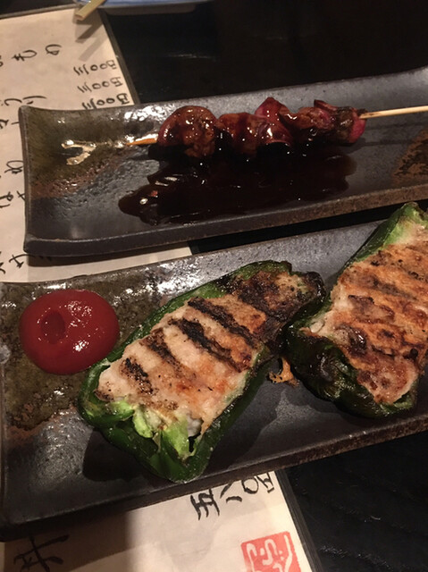 旭川の焼き鳥居酒屋「藁しべ」- 新鮮な焼き鳥を炭火焼きで