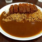 マウンテンカレー - 特製ももカツカレー ライス大盛り 880円+100円