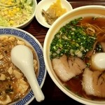 進栄楼 - 麻婆豆腐丼セット