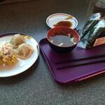 Legend V.I.P. Lounge - いろいろあります。