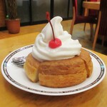 コメダ珈琲店 - 期間限定で、ドリンク1杯 注文で、“ミニシロノワール” 450円（以下 税込）を 半額の 220円で楽しみました！　　　　2020.09.14