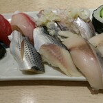 神田江戸ッ子寿司 - 鯖が3貫も。〆物は少ししまりすぎかな