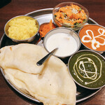 インドレストラン フルバリ - 