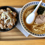 このみ - ラーメンモツ煮丼セット