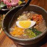 焼肉鍋問屋　志方 - 