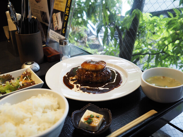 炭火焼肉 明月苑（めいげつえん） - 卸町（焼肉）の写真