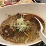 四川麻辣麺 雪家 - 