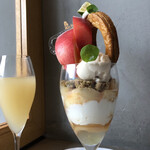 PATISSERIE ASAKO IWAYANAGI - パルフェビジュー ペシェ