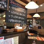 南欧田舎料理のお店タパス - 店内。