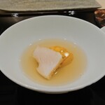 すし 良月 - 鮑と若狭小浜のウニを鮑の出汁で