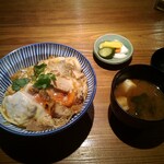 Toriguchi - 日本一こだわり卵の親子丼