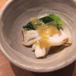 鮨 しゅんぺい - アオリイカと白菜の酢味噌和え