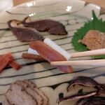 まき埜 - ●2種盛(10割盛+田舎)1600+2種盛(盛+田舎)1500+ﾂﾏﾐ6種盛1300+冷酒各1合900(東北泉･宝剣)=6,200円 2020年09月