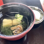 萬歳屋 - 漬物までしっかり旨いってのが名店の証だよ♪