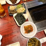 高麗亭 - 白菜キムチ・カクテキ・ナムル・サンチュ・エゴマの葉・韓国のり・青唐辛子