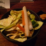 かちがらす - ☆お付き出しの有機野菜のサラダかなぁ（＾ｖ＾）☆