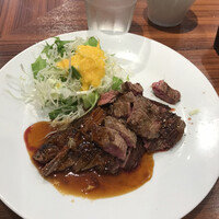 キャトルラパン 北梅田 - ステーキランチ1枚半