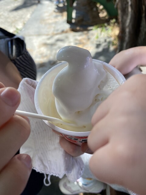 愛知牧場 モーハウス売店 アイチボクジョウモーハウス 黒笹 アイスクリーム 食べログ