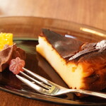 スーリール - 【2020.09】バスクチーズケーキ(550円+税)