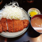 はぎ乃 - 「ロースかつ定食」（850円）