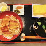 Unagi No Kawahara - だし巻きBランチ。蓋を取ったところ。