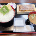 魚金食堂 - うに丼