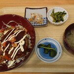 食堂 浜膳 - ロコモコ丼