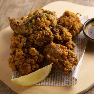 日 木限定 全30種類 唐揚げ食べ放題 特製の唐揚げが全部食べ放題できちゃう コスパ抜群 858円 和牛炙り寿司 チーズ料理 肉バルミート吉田 栄店 栄 名古屋 居酒屋 食べログ