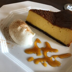 喫茶タチバナ - 横から〜