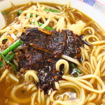 麺創屋 - ラー油投入～♪