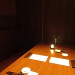 Karushifa Zu Guriru Ara Tosukana - 個室のお席。ちょっと暗いのが難ですな。