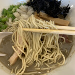 Niboshi Ramen Kawamura - 固めな茹で加減の麺。淡麗より固い気がしたけど… どうかな？
