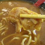 苗穂通り しあわせ食堂 - カレーそばの豚肉