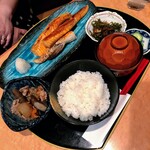 会席料理 かど36 - 鮭ハラス焼き定食　1090円