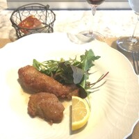 La Brianza - サカエヤ岩手県中洞牧場仔牛のコトレッタ(ロース・ヒレ)、お肉やわらか！シルキーなきめ細かい肉質、やさしい味わい。衣がおいしさをギュッと閉じ込めて、ジューシーな仕上がりも素晴らしい☆　2種の違いもまた好