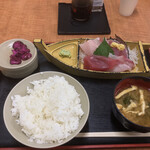 勘太そば - 4点盛刺身定食　¥800-